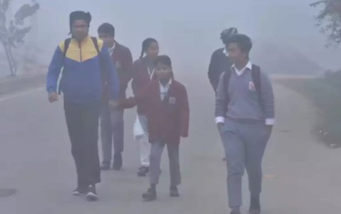 Latest Punjab News In Hindi Today:School Closed पंजाब में प्राइमरी से पांचवीं कक्षा के बच्चों के लिए 15 से 20 जनवरी तक स्कूल बंद
