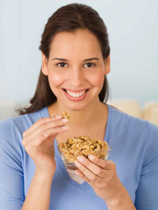 Walnut Benefits : सर्दियों में अखरोट खाने से सेहत को मिलते हैं 10 जबरदस्त फायदे