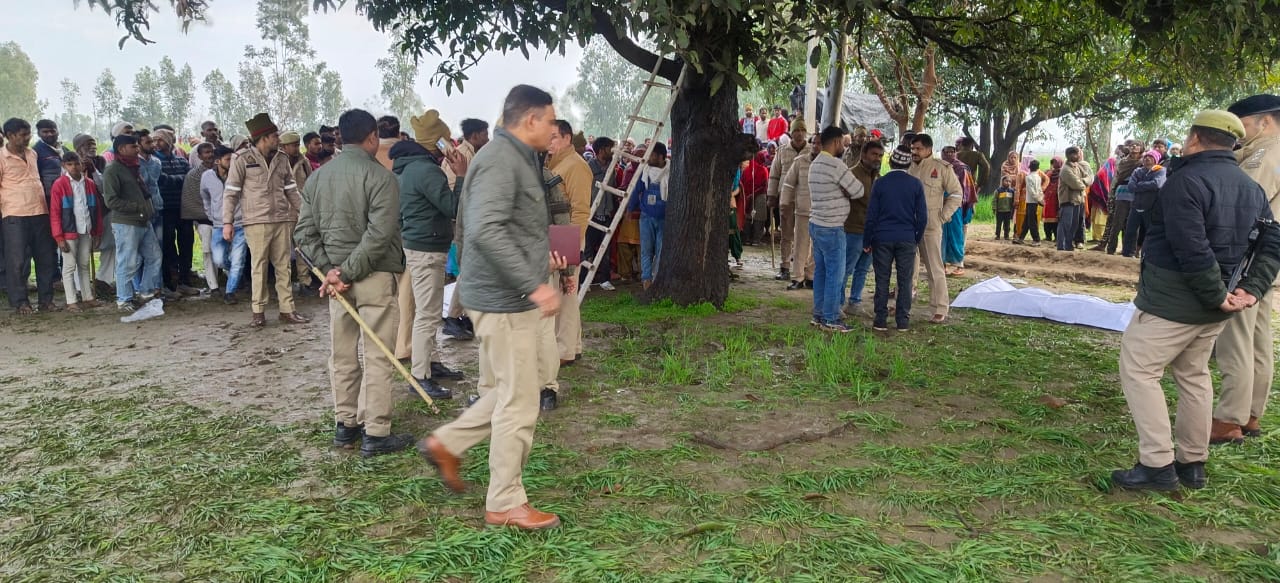 amroha-news ढवारसी/सैद नगली : 2 दिन से लापता युवक/ युवती के शव गांव के ही पास पेड़ पर लटके मिले