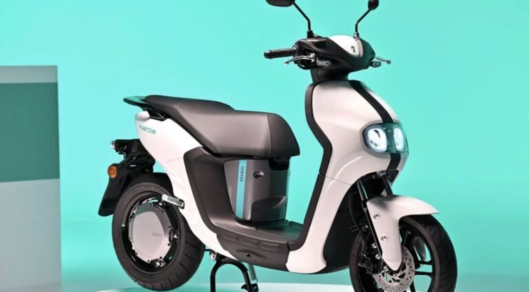 Yamaha Neo Electric Scooter