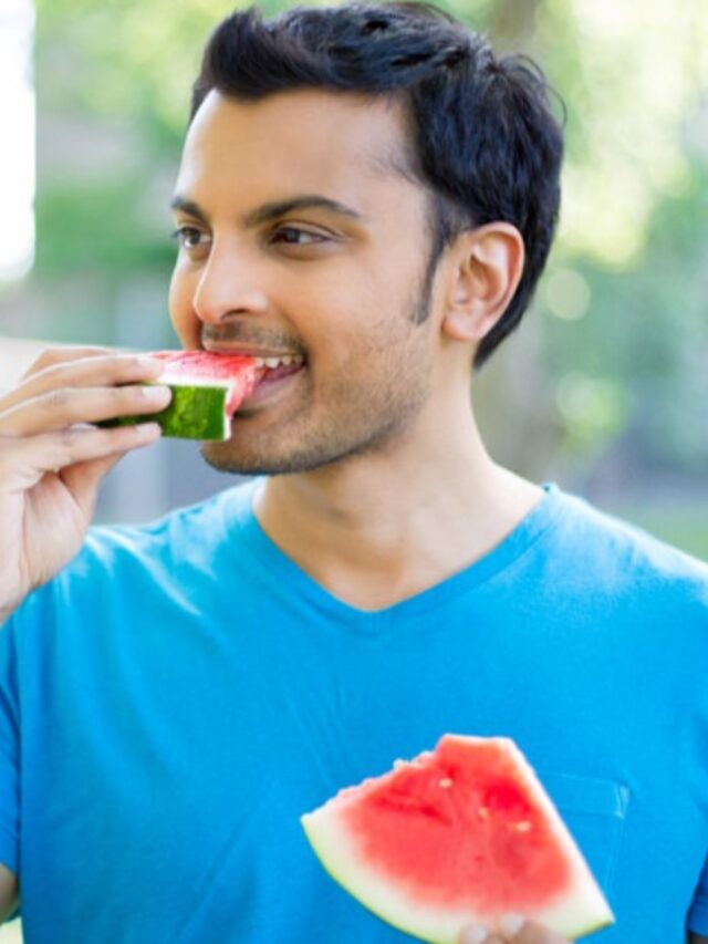 गार्मियों में तरबूज़ खाने के 10 फ़ायदे – 10 benefits of eating watermelon in summer