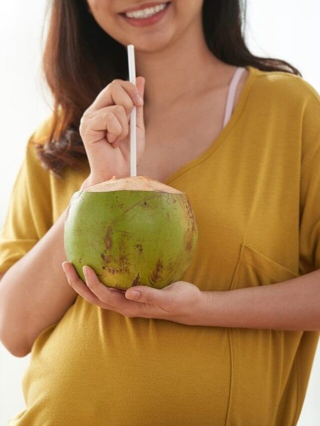 गर्मीयों में नारियल पानी पीने के 10 फ़ायदे – 10 benefits of drinking coconut water in summer
