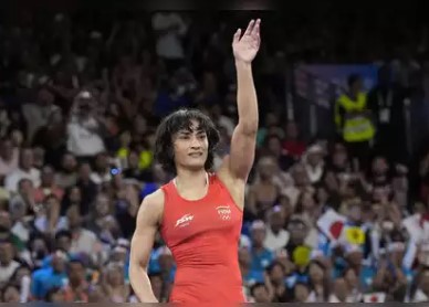 किसान आंदोलन में शनिवार को रेसलर Vinesh Phogat भी शामिल