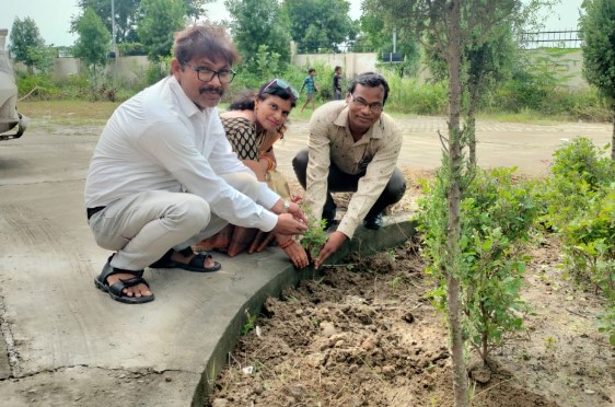 संघटक राजकीय महाविद्यालय में Hindi Diwas पर गीत व कविता प्रतियोगिता आयोजित 