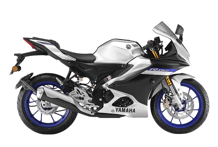 Yamaha R15 M