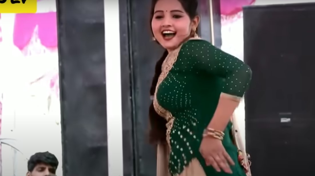 Bhabhi Dance Video